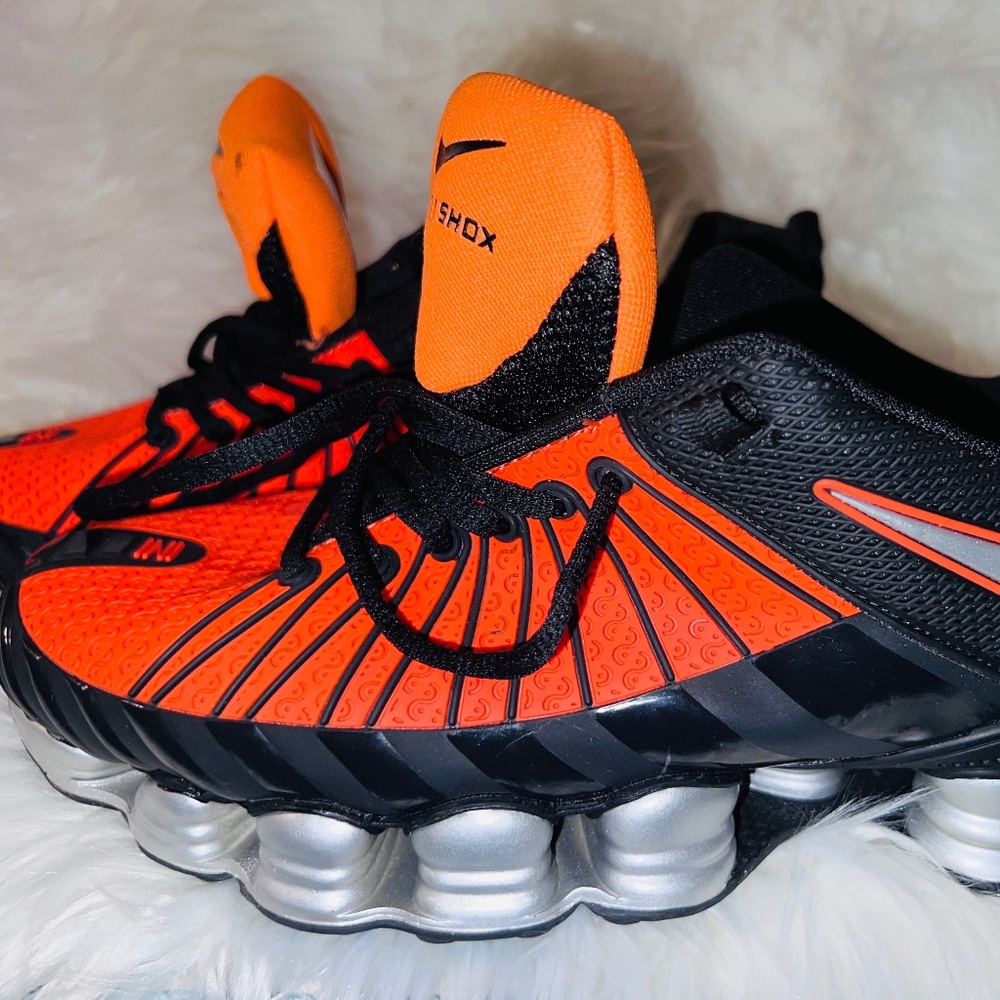 Men’s Nike size 12